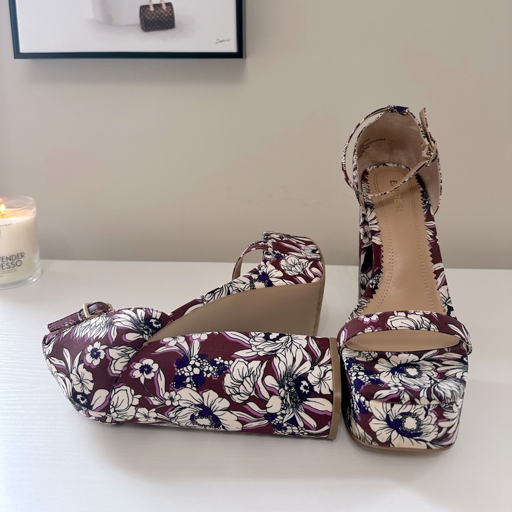 Express, Floral Platform Heeled Sandals, size 7 (37). Floral Heeled, Open toes. - Picture 5 of 9